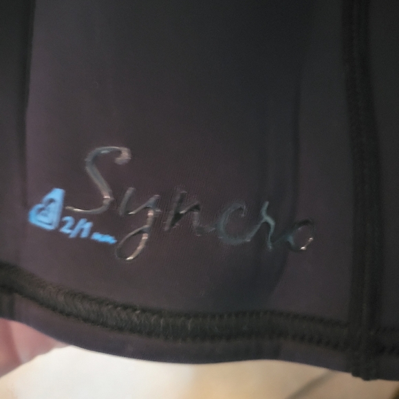Roxy Women's Back Zip Wetsuit - 2/1 Syncro Springsuit (Size 6/34) - Picture 5 of 7
